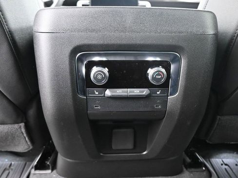 New 2026 GMC Yukon Elevation image 24