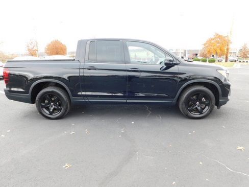 Used 2023 Honda Ridgeline Black Edition image 2