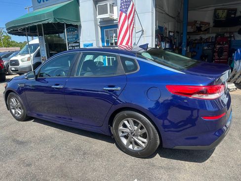 Used 2020 Kia Optima LX FWD image 6