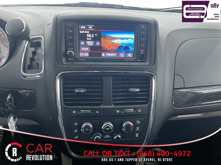 Used 2019 Dodge Grand Caravan SE FWD image 11