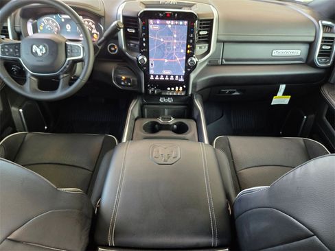 Used 2025 RAM 2500 Laramie w/ Night Edition image 15