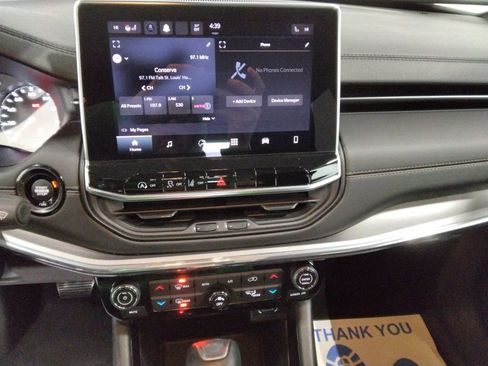 Used 2022 Jeep Compass Limited image 19