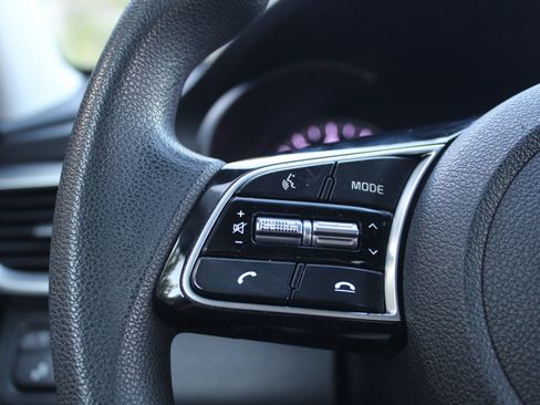 Used 2019 Kia Optima LX FWD image 25