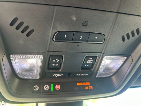 Used 2021 Chevrolet Blazer RS w/ Enhanced Convenience Package FWD image 27