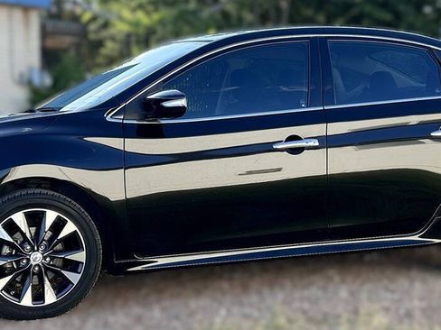 Used 2016 Nissan Sentra SR FWD image 9