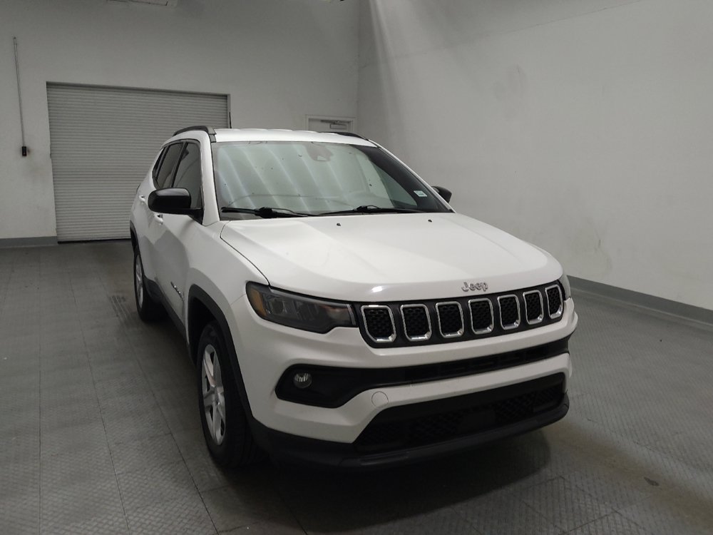 Used 2023 Jeep Compass Latitude AWD/4WD image 14