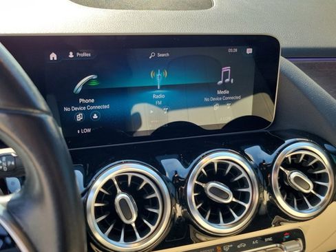 Used 2021 Mercedes-Benz GLA 250 image 26