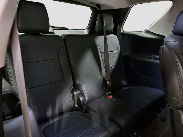 Used 2020 Chevrolet Traverse LT w/ Driver Confidence II Package AWD/4WD image 27