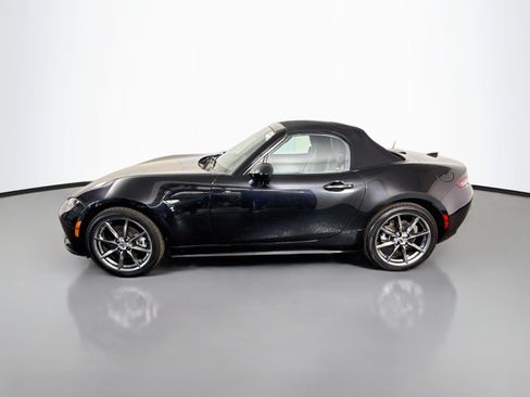 Used 2016 MAZDA MX-5 Miata Grand Touring RWD image 6