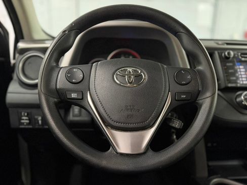 Used 2016 Toyota RAV4 LE AWD/4WD image 21