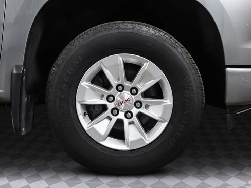 Used 2023 Chevrolet Silverado 1500 Custom image 32