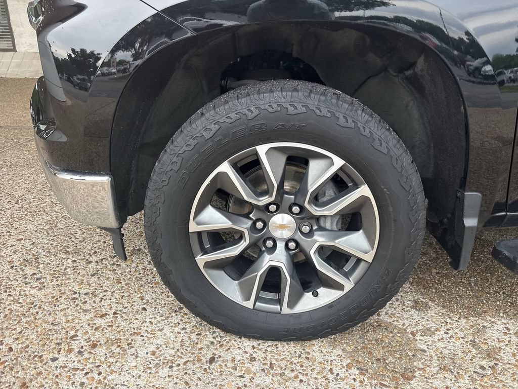 Certified 2024 Chevrolet Silverado 1500 LT AWD/4WD image 33