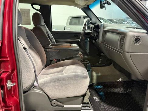 Used 2005 GMC Sierra 2500 SLE w/ Heavy-Duty Power Package image 17