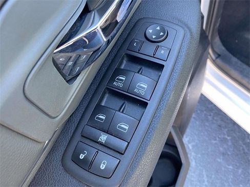 Used 2024 RAM 1500 Classic SLT image 15