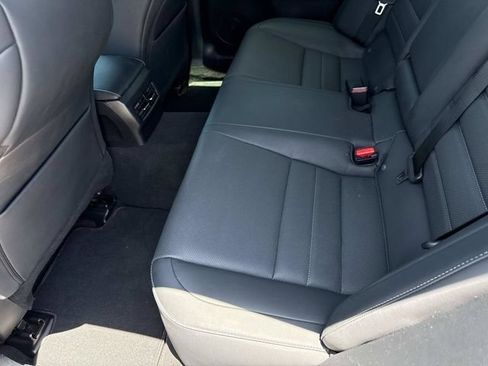 Used 2022 Lexus IS 350 F Sport w/ Dynamic Handling Package RWD image 10