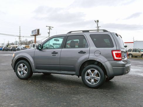 Used 2011 Ford Escape XLT w/ 201A Rapid Spec Order Code image 7