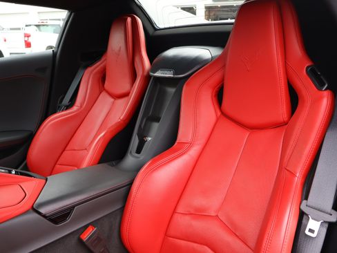 Used 2023 Chevrolet Corvette Stingray Preferred Conv w/ Stealth Interior Trim Package RWD image 17