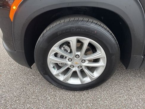 Used 2024 Chevrolet TrailBlazer LS w/ LS Convenience Package image 29