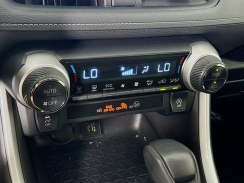 Certified 2023 Toyota RAV4 XLE FWD image 17
