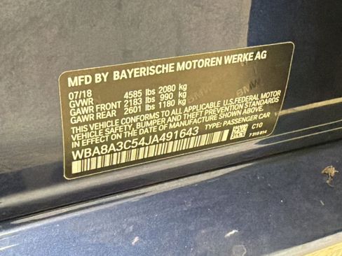 Used 2018 BMW 320i xDrive Sedan w/ Convenience Package AWD/4WD image 19