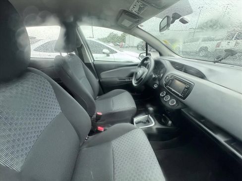 Used 2015 Toyota Yaris L FWD image 3