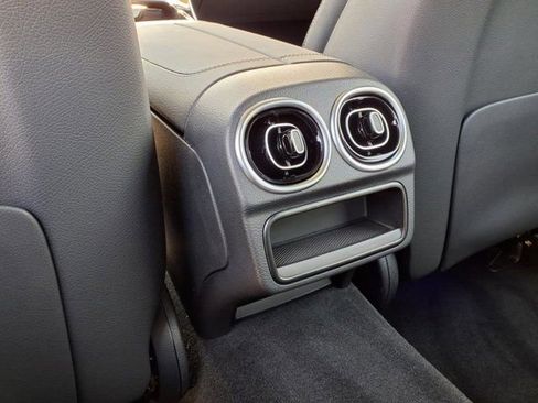 New 2025 Mercedes-Benz C 300 4MATIC Sedan image 18