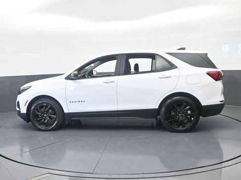 Used 2024 Chevrolet Equinox LS w/ LS Convenience Package FWD image 3