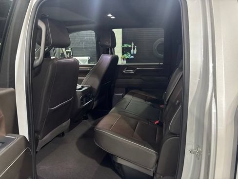 Used 2024 GMC Sierra 3500 Denali w/ Denali Reserve Package AWD/4WD image 17