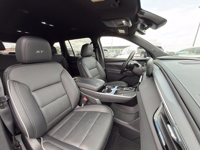 Used 2026 Buick Enclave Sport Touring FWD image 7