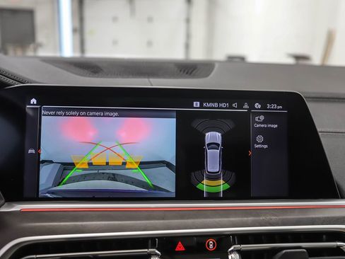 Used 2022 BMW X5 xDrive40i w/ Premium Package image 18