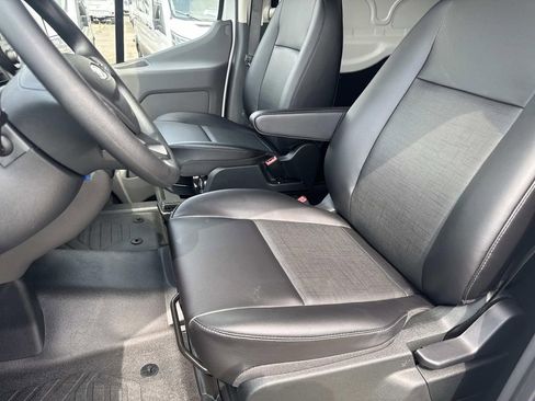 New 2025 Ford Transit 250 Low Roof image 17