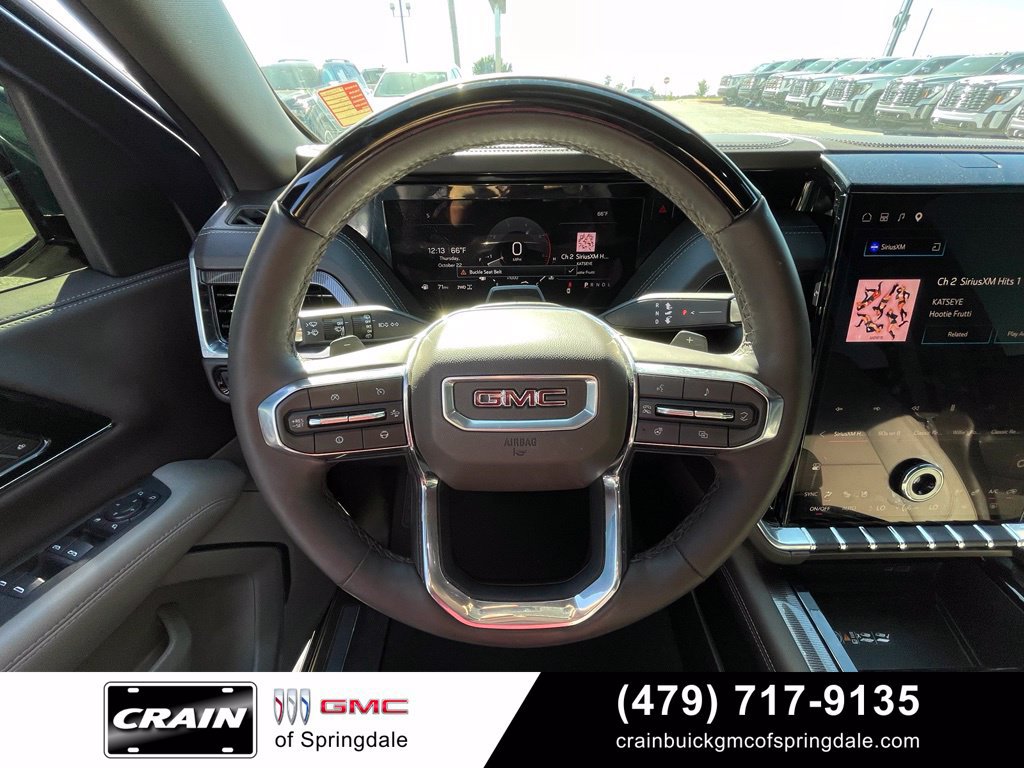 Used 2025 GMC Yukon Elevation w/ Elevation Premium Package AWD/4WD image 14