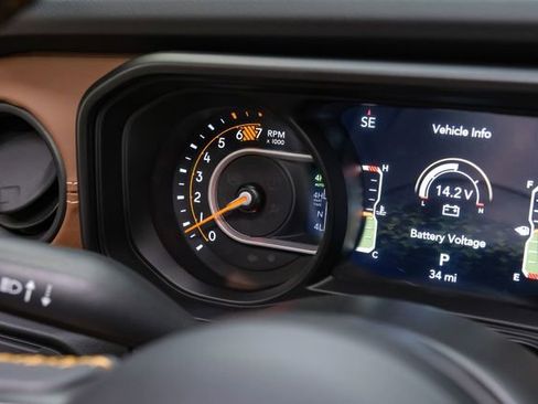 Used 2024 Jeep Wrangler Unlimited Rubicon 392 image 67