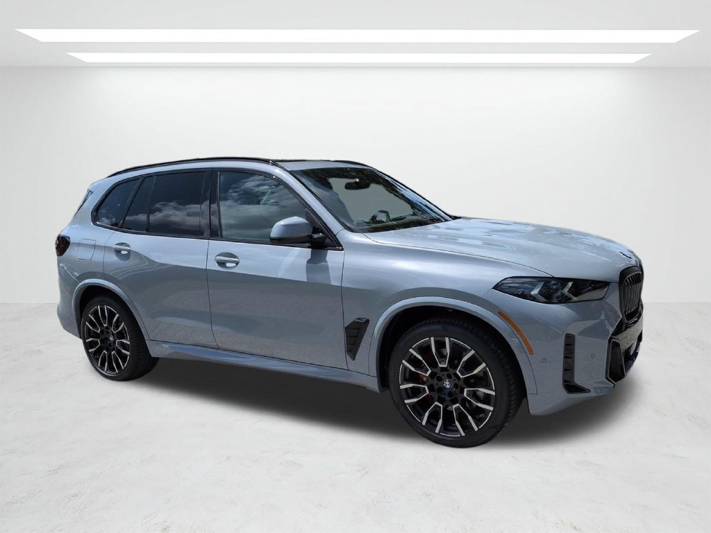 New 2026 BMW X5 xDrive40i w/ M Sport Package AWD/4WD image 2