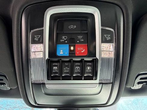 New 2026 RAM 1500 4x4 Crew Cab image 24