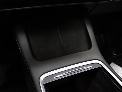 Used 2023 Tesla Model Y Long Range image 41