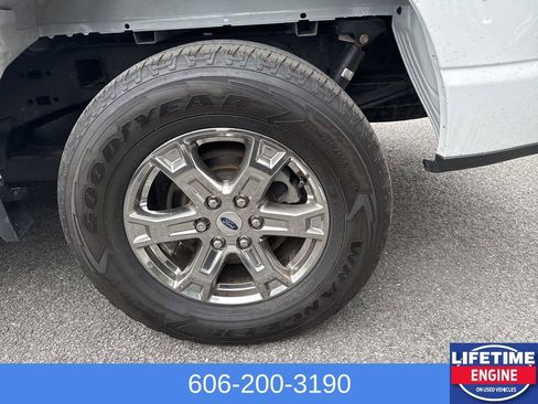 Used 2022 Ford F150 Lariat w/ Equipment Group 502A High image 11