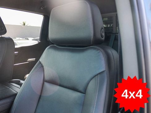 Used 2021 Chevrolet Silverado 1500 LT Trail Boss w/ Convenience Package II AWD/4WD image 25