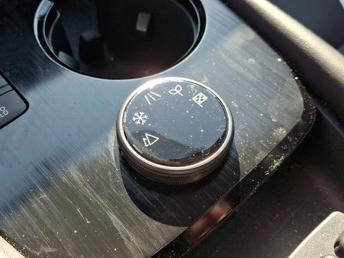 Used 2023 Nissan Rogue SL w/ SL Premium Package image 24