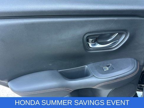 Used 2025 Honda HR-V Sport image 11