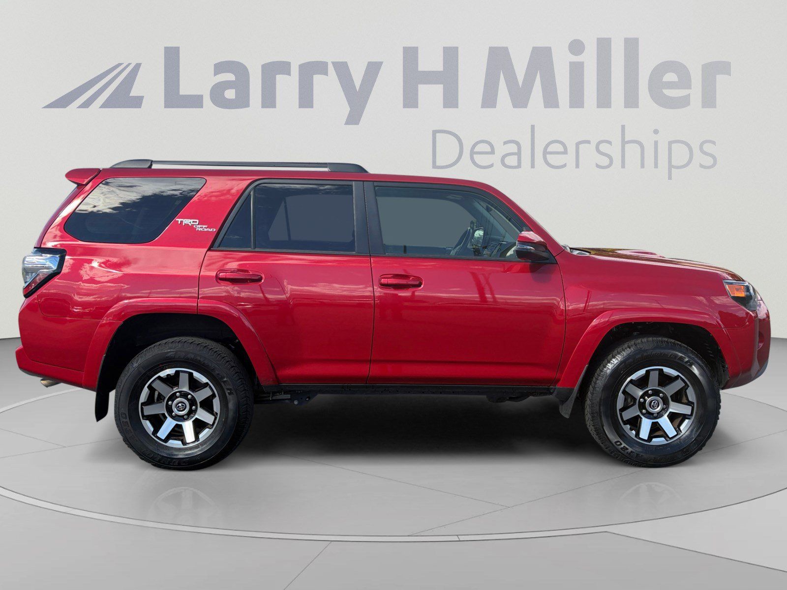 Used 2023 Toyota 4Runner TRD Off-Road Premium AWD/4WD image 6