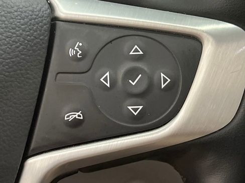 Used 2024 GMC Terrain SLT image 42