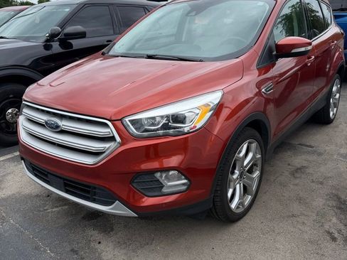 Used 2019 Ford Escape Titanium FWD image 1