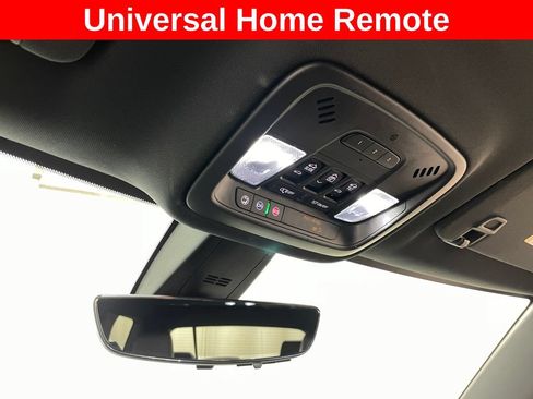Certified 2023 Chevrolet Traverse RS AWD/4WD image 32