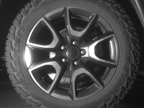 Used 2025 Jeep Compass Trailhawk AWD/4WD image 15