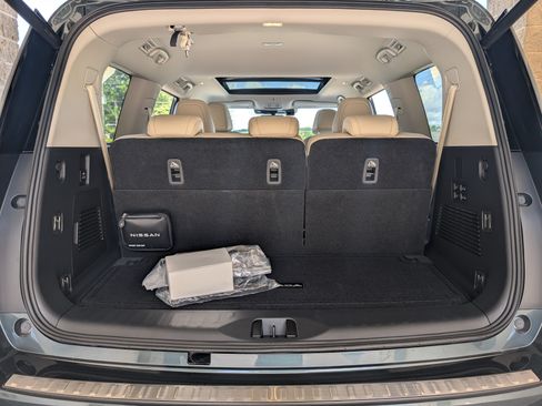 Used 2026 Nissan Armada Platinum RWD image 20