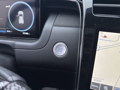 Used 2022 Hyundai Tucson Limited image 32