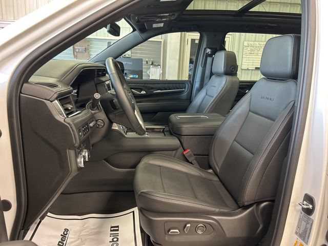 Used 2024 GMC Yukon Denali AWD/4WD image 10