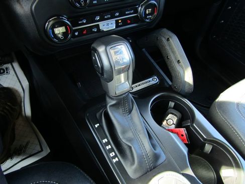 Used 2025 Ford Bronco Badlands AWD/4WD image 29