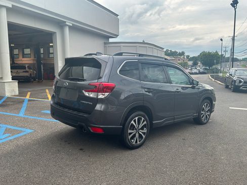 Used 2021 Subaru Forester Limited AWD/4WD image 4
